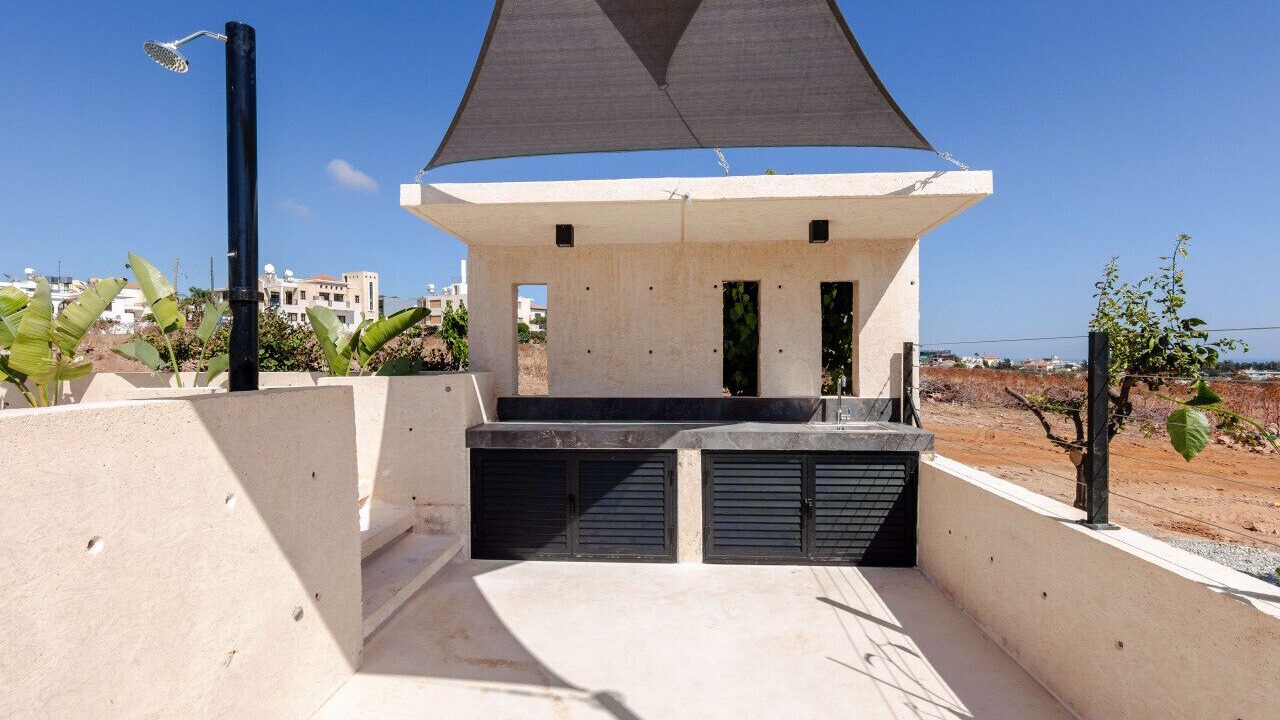 Photo of Outdoor in Emba