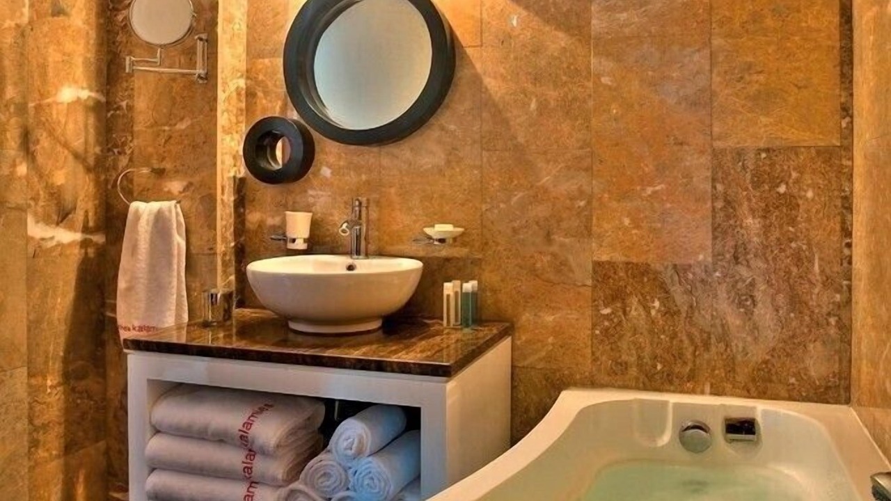 Photo of Bathroom in Pernera