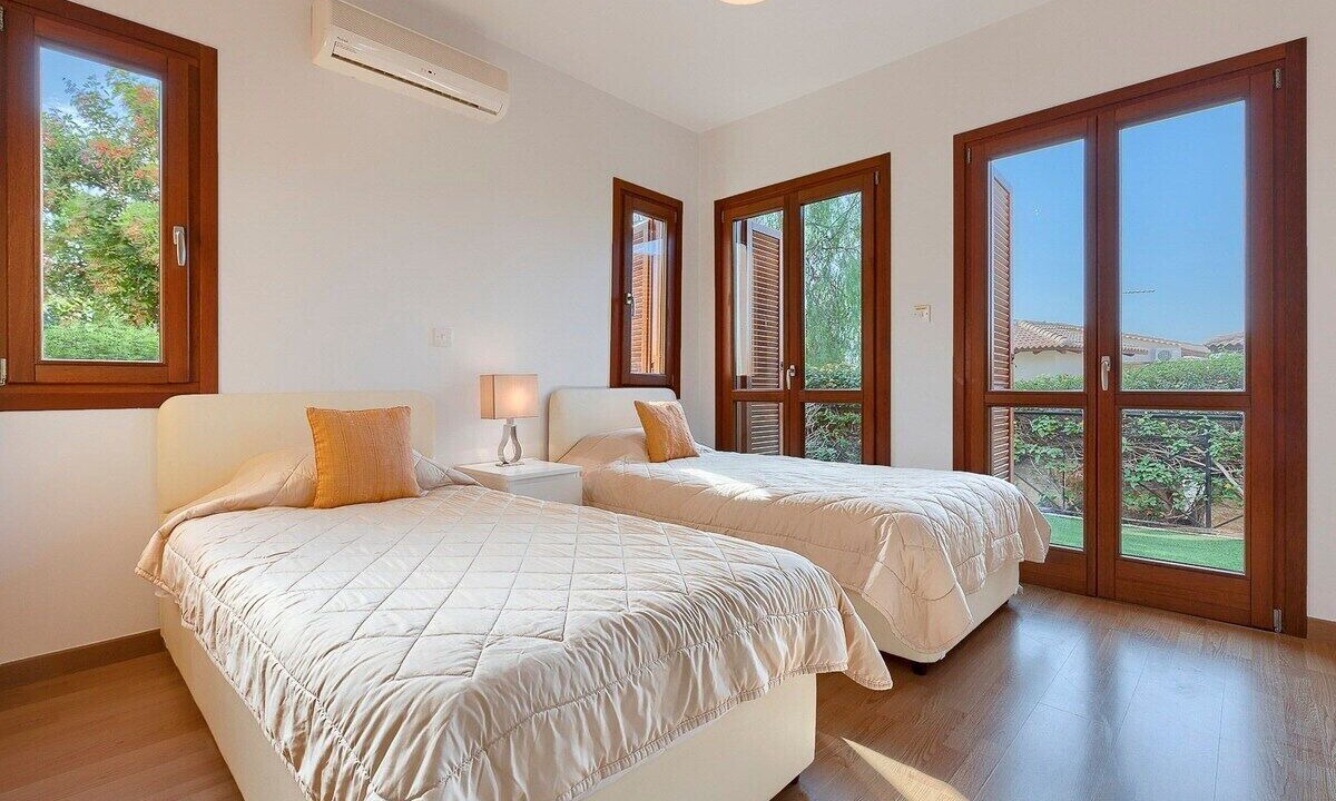 Photo of Bedroom in Aphrodite Hills