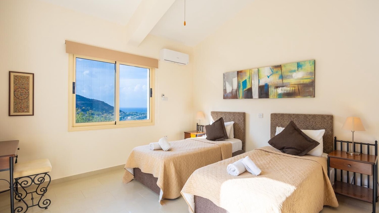 Photo of Bedroom in Pachyammos