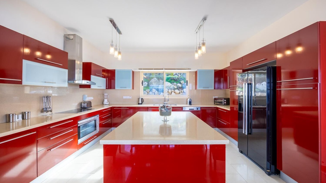 Photo of Kitchen in Pachyammos