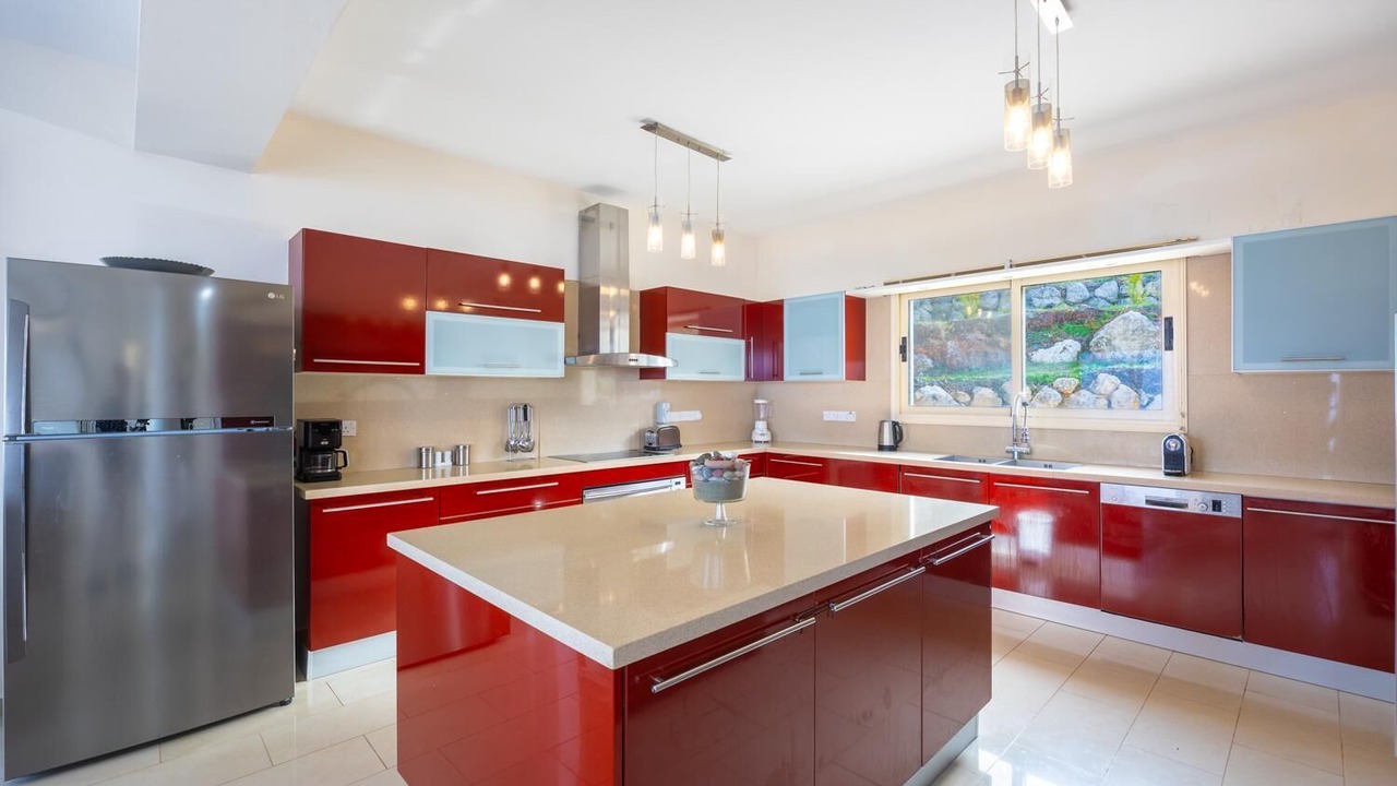 Photo of Kitchen in Pachyammos