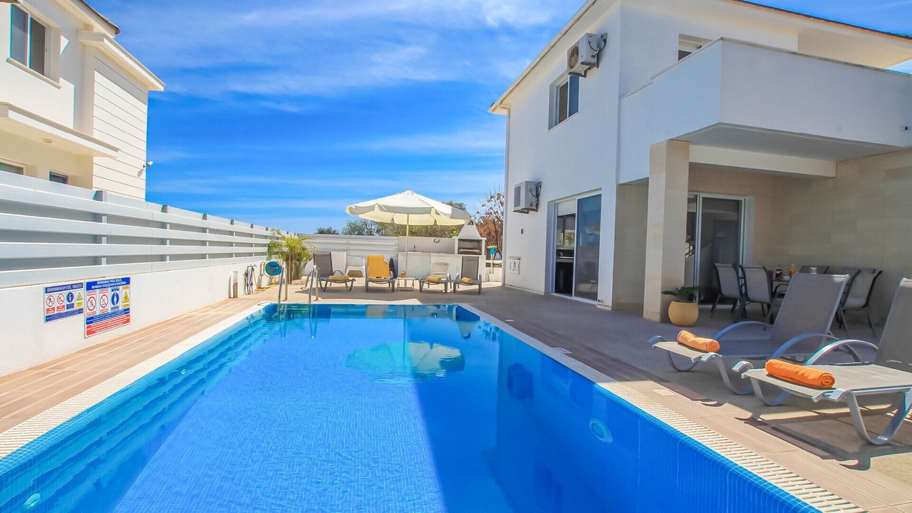 Photo of Outdoor in Pernera