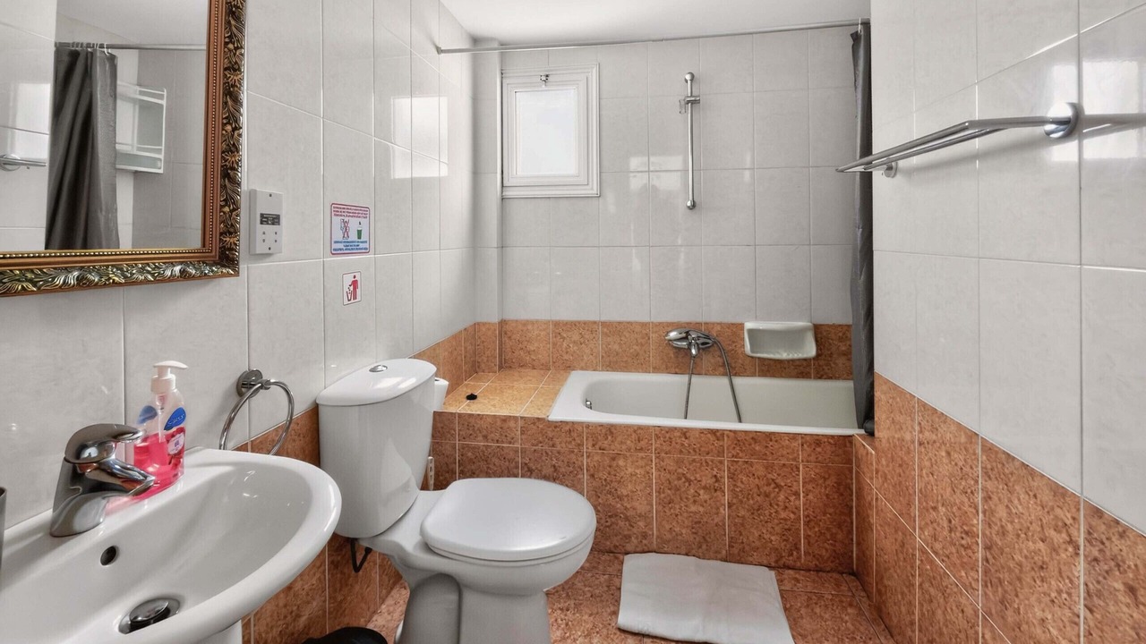 Photo of Bathroom in Pernera