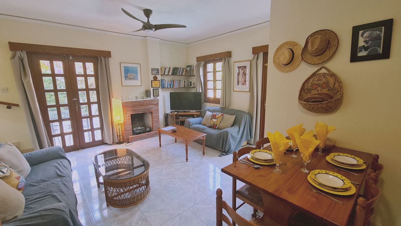 Photo of Livingroom in Pissouri