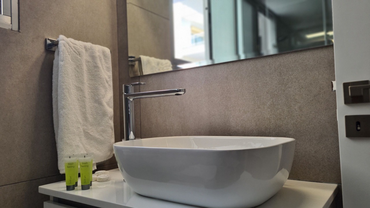 Photo of Bathroom in Neapolis