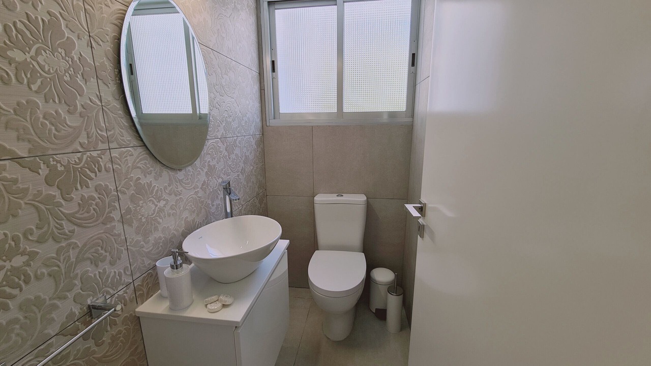Photo of Bathroom in Neapolis