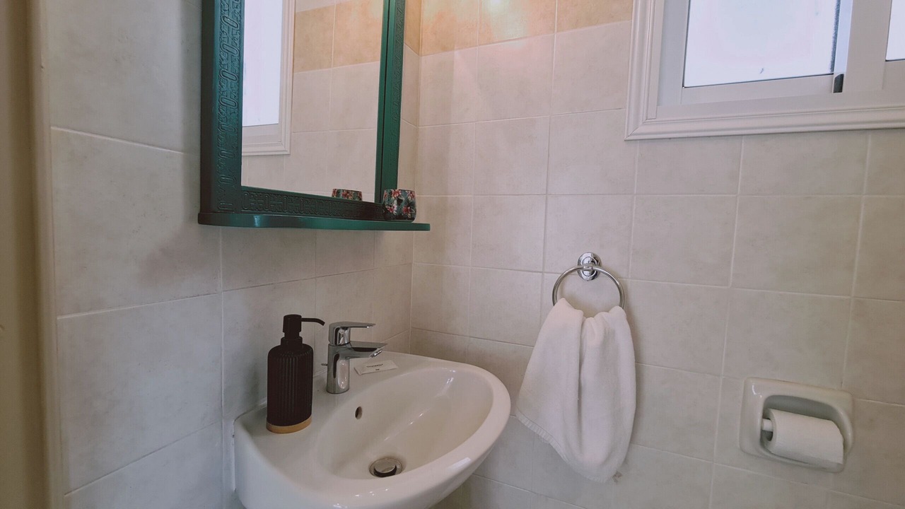 Photo of Bathroom in Neapolis
