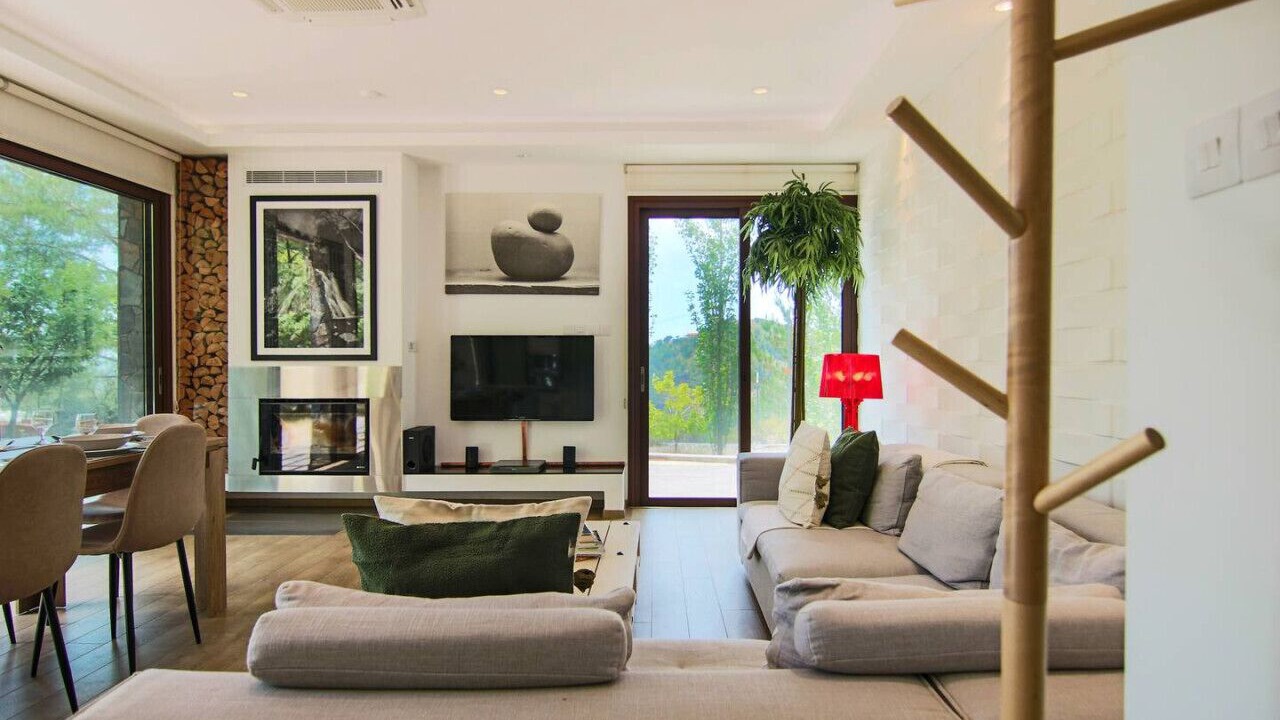 Photo of Livingroom in Foini