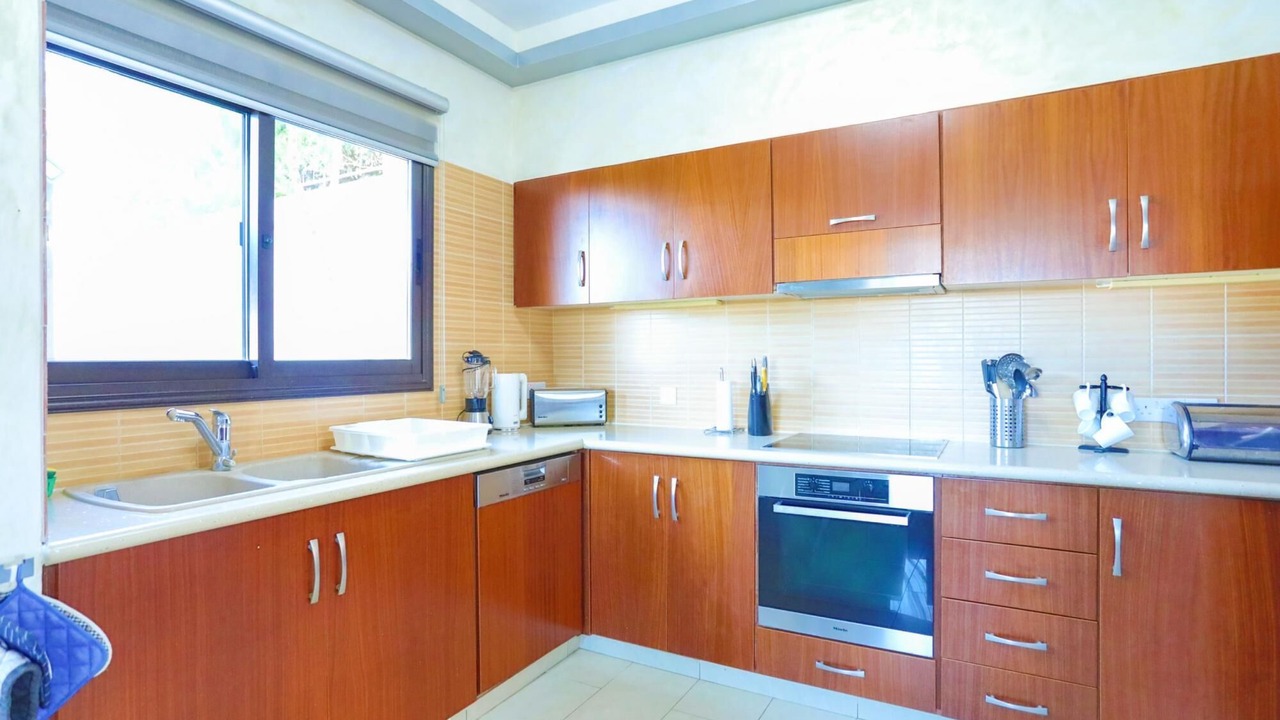 Photo of Kitchen in Latsi