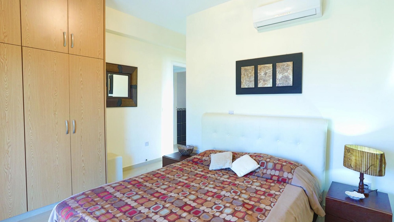 Photo of Bedroom in Latsi