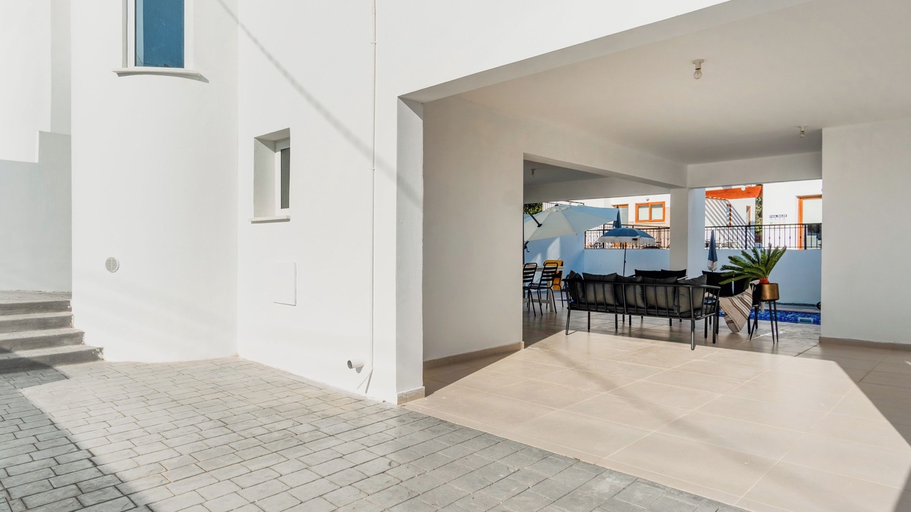 Photo of Patio Balcony in Tremithousa