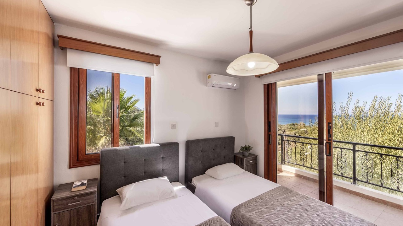 Photo of Bedroom in Latchi