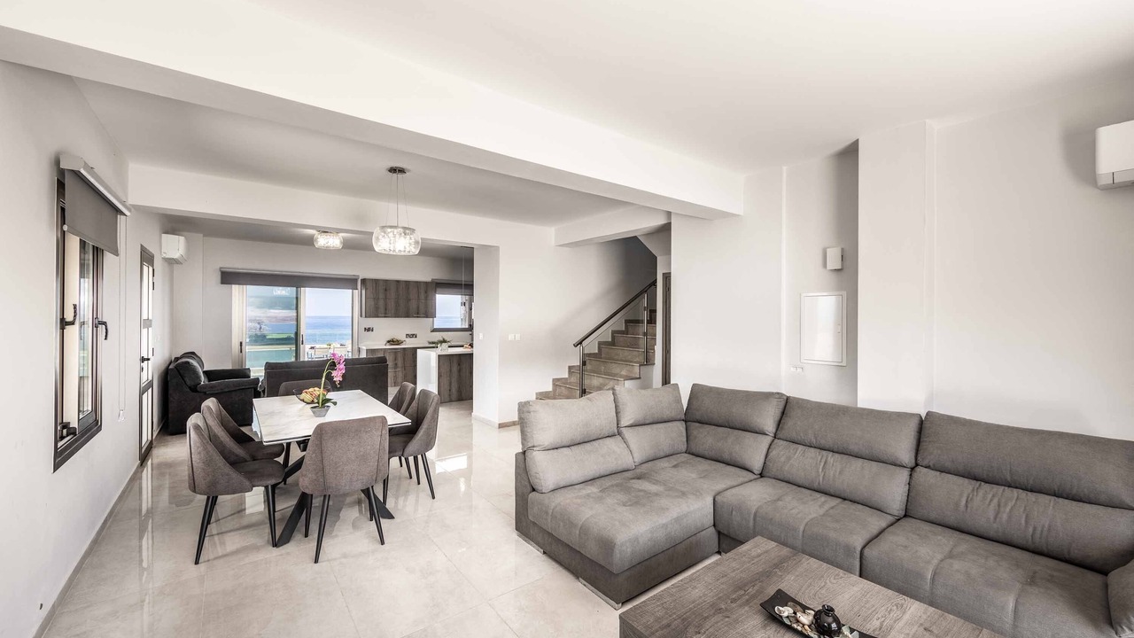 Photo of Livingroom in Pomos
