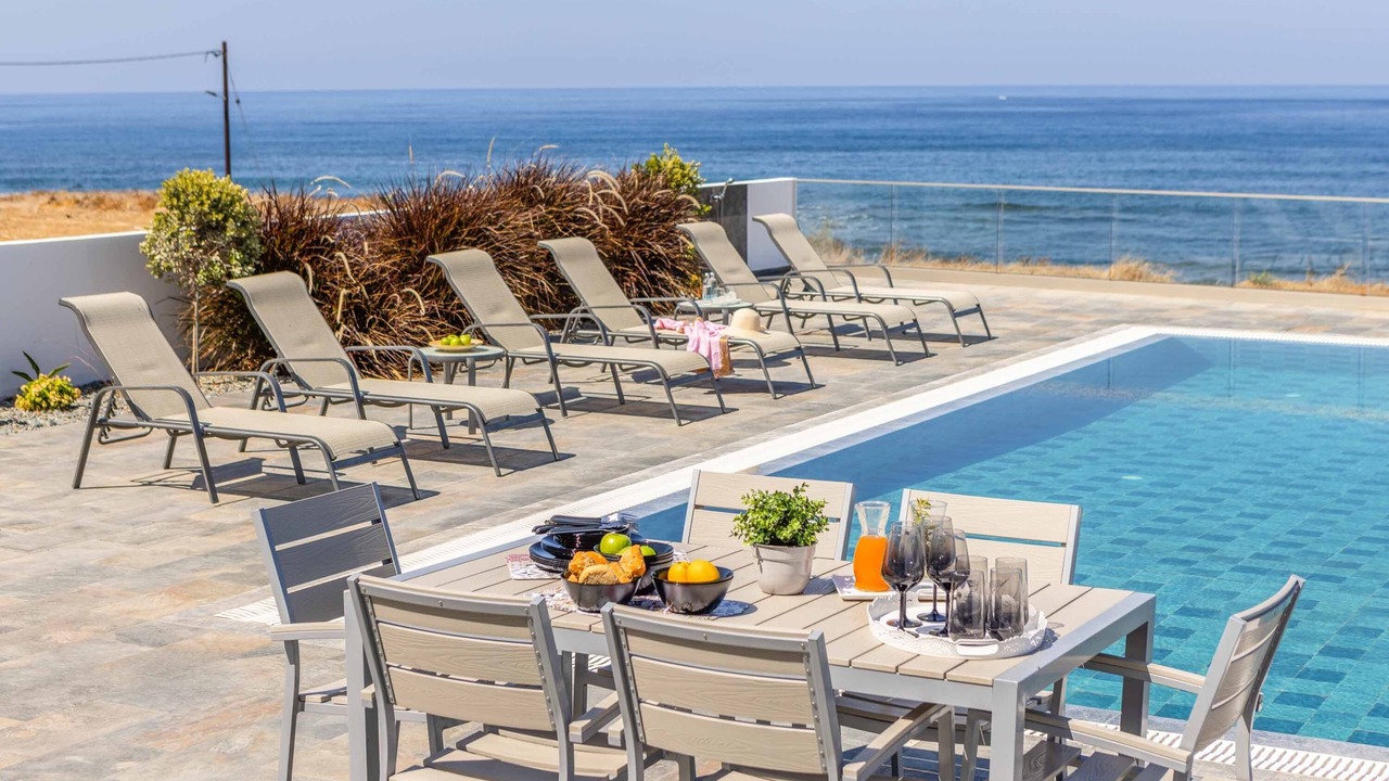 Photo of Outdoor in Pomos