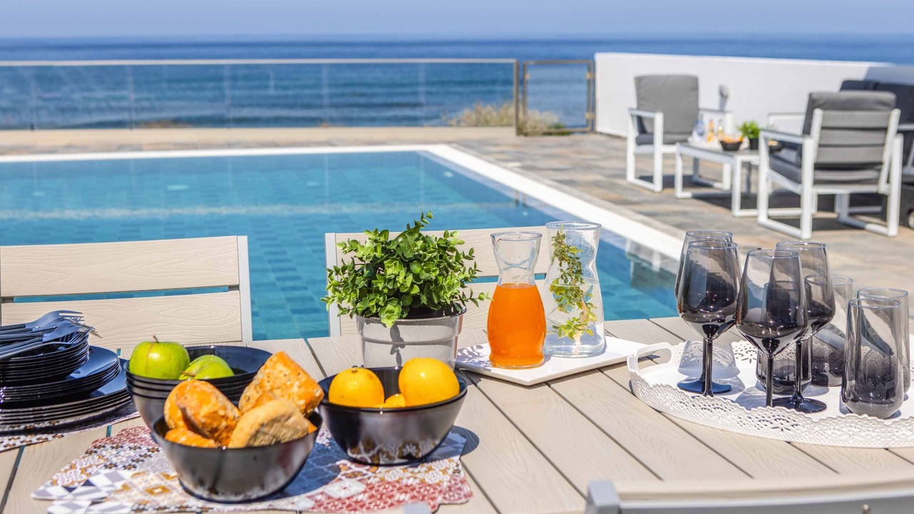 Photo of Outdoor in Pomos