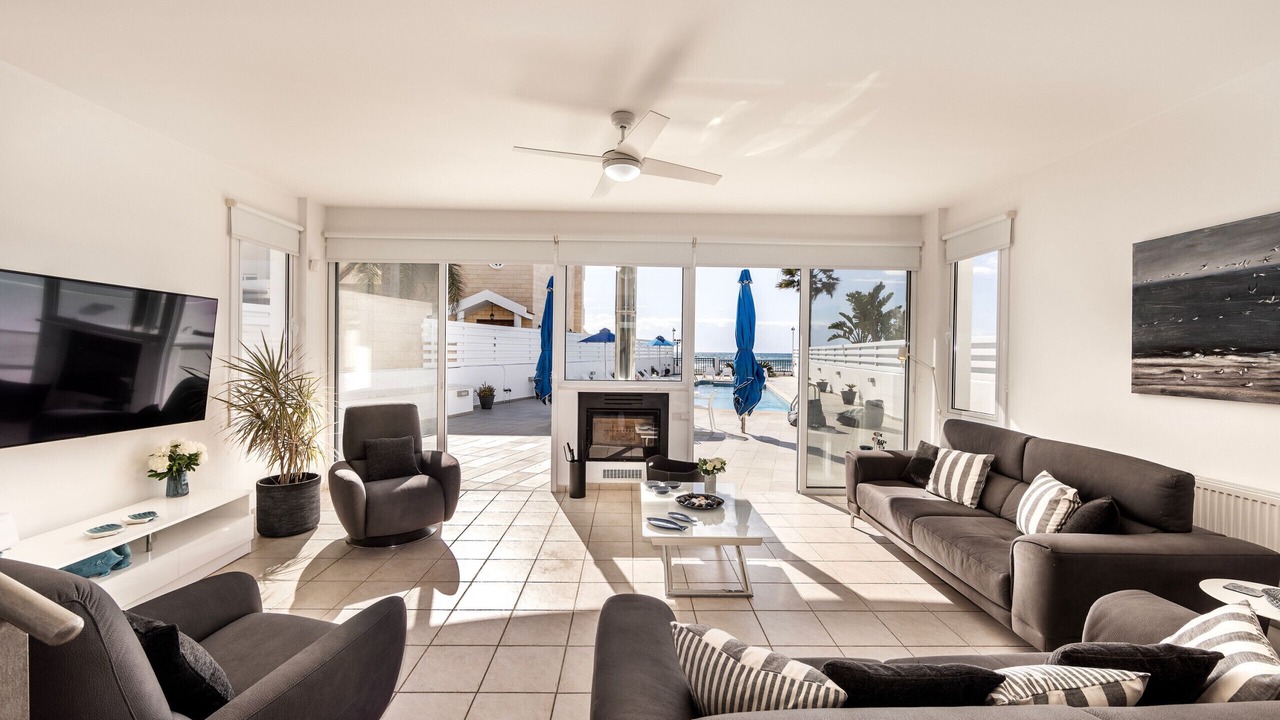 Photo of Livingroom in Pervolia