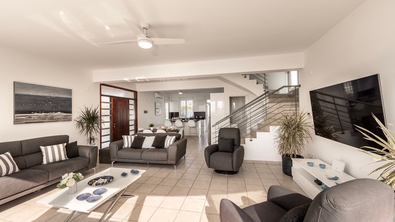 Photo of Livingroom in Pervolia