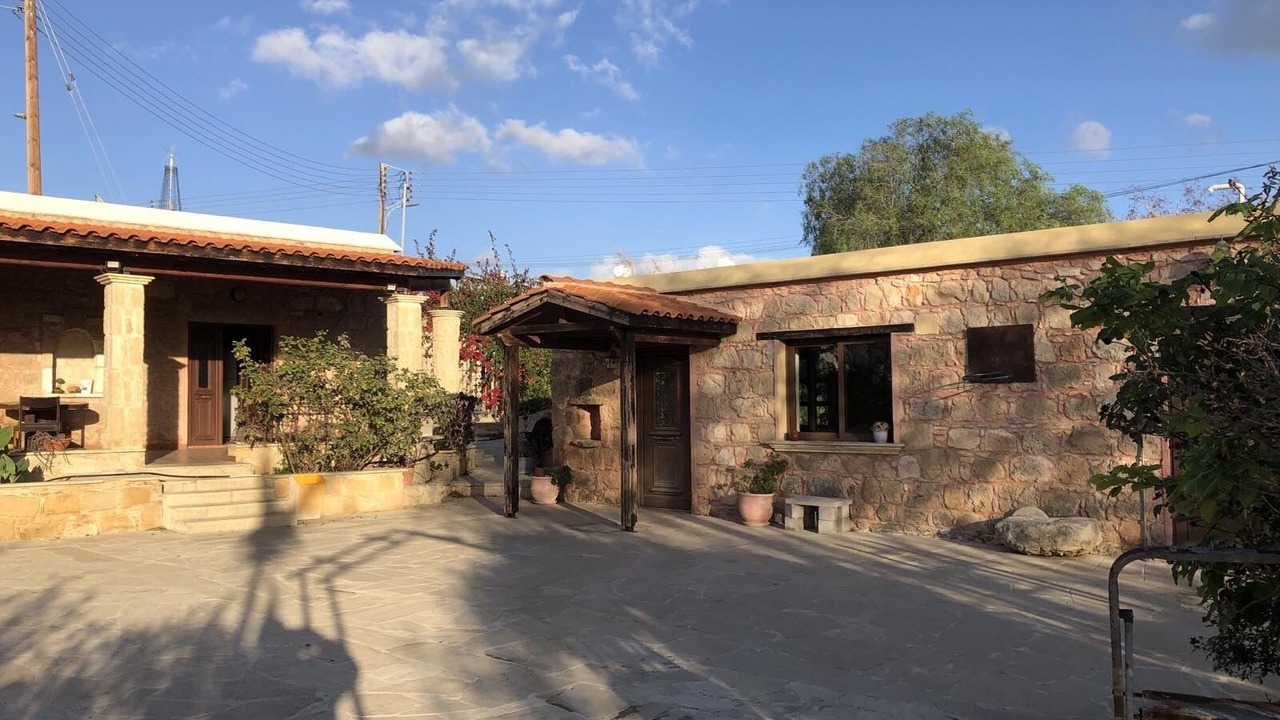 Photo of Outdoor in Tremithousa