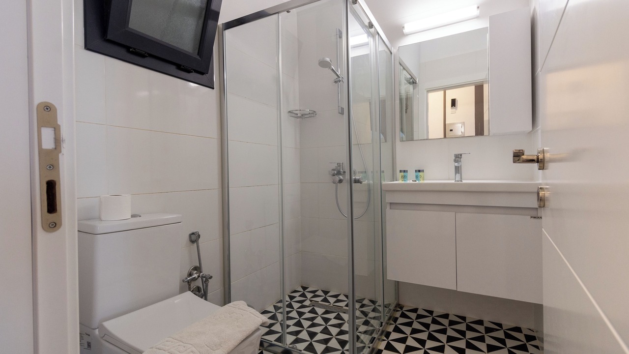Photo of Bathroom in Trikomo