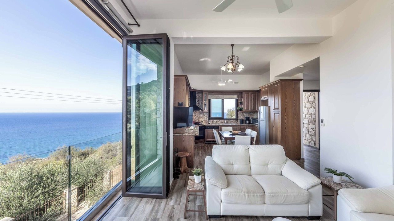 Photo of Livingroom in Pachyammos