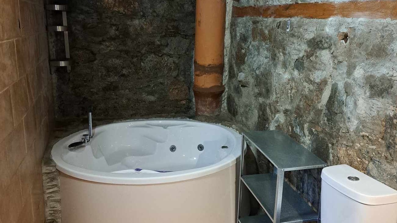 Photo of Bathroom in Askas
