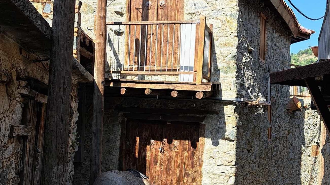 Photo of Outdoor in Askas