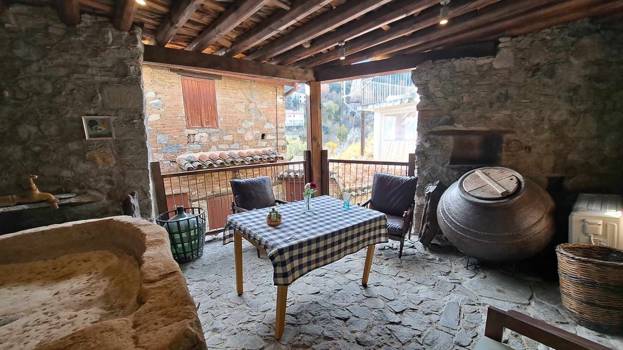Photo of Patio Balcony in Askas