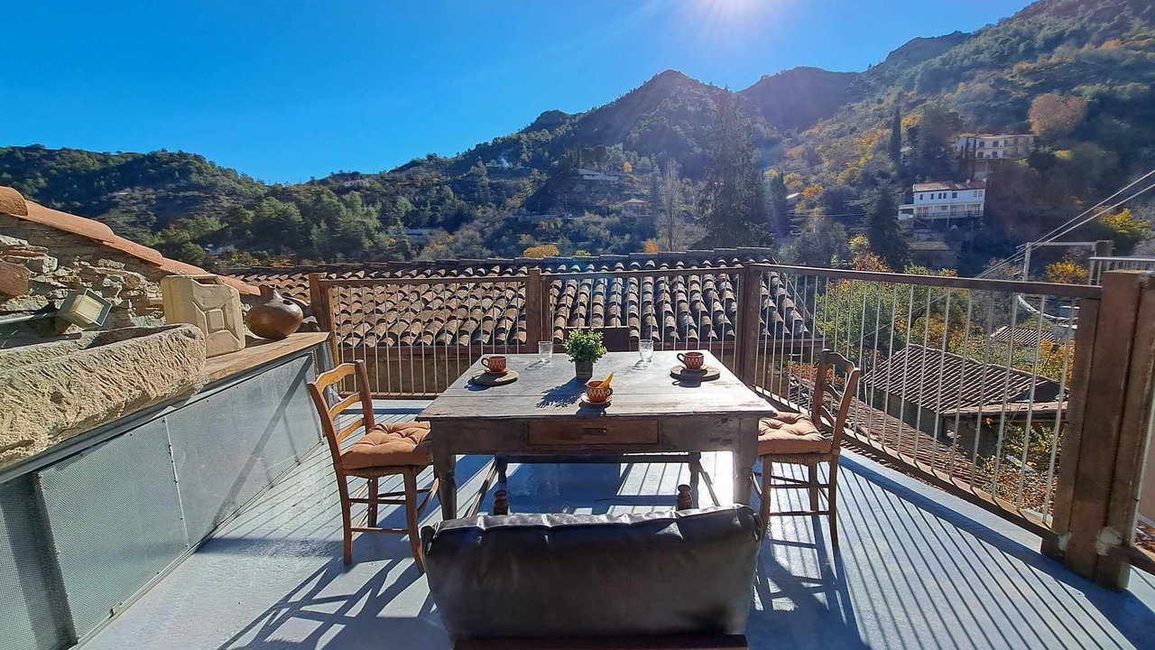 Photo of Patio Balcony in Askas
