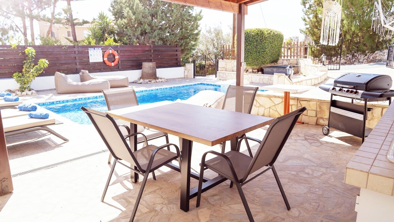 Photo of Outdoor in Peyia Town