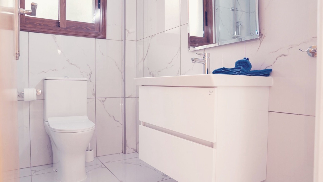 Photo of Bathroom in Peyia Town