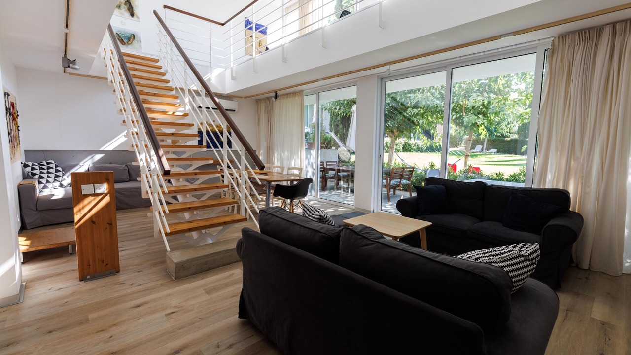 Photo of Livingroom in Pentakomo