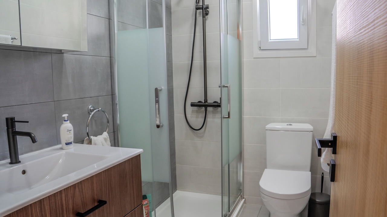 Photo of Bathroom in Neapolis