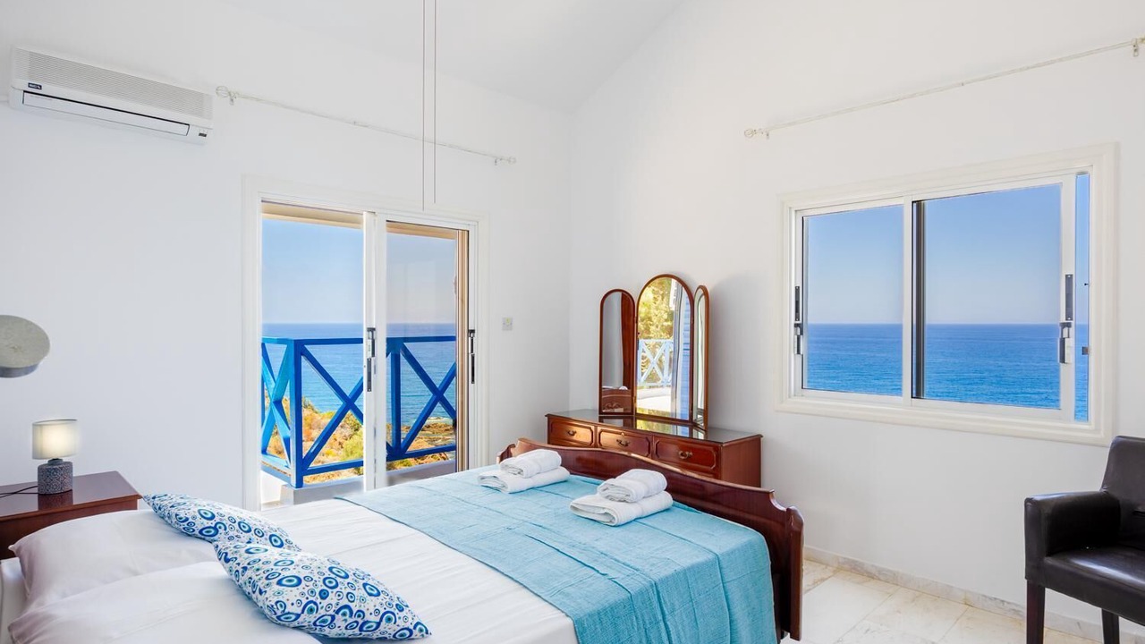 Photo of Bedroom in Latchi