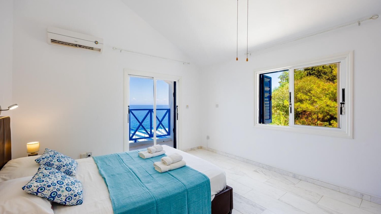 Photo of Bedroom in Latchi