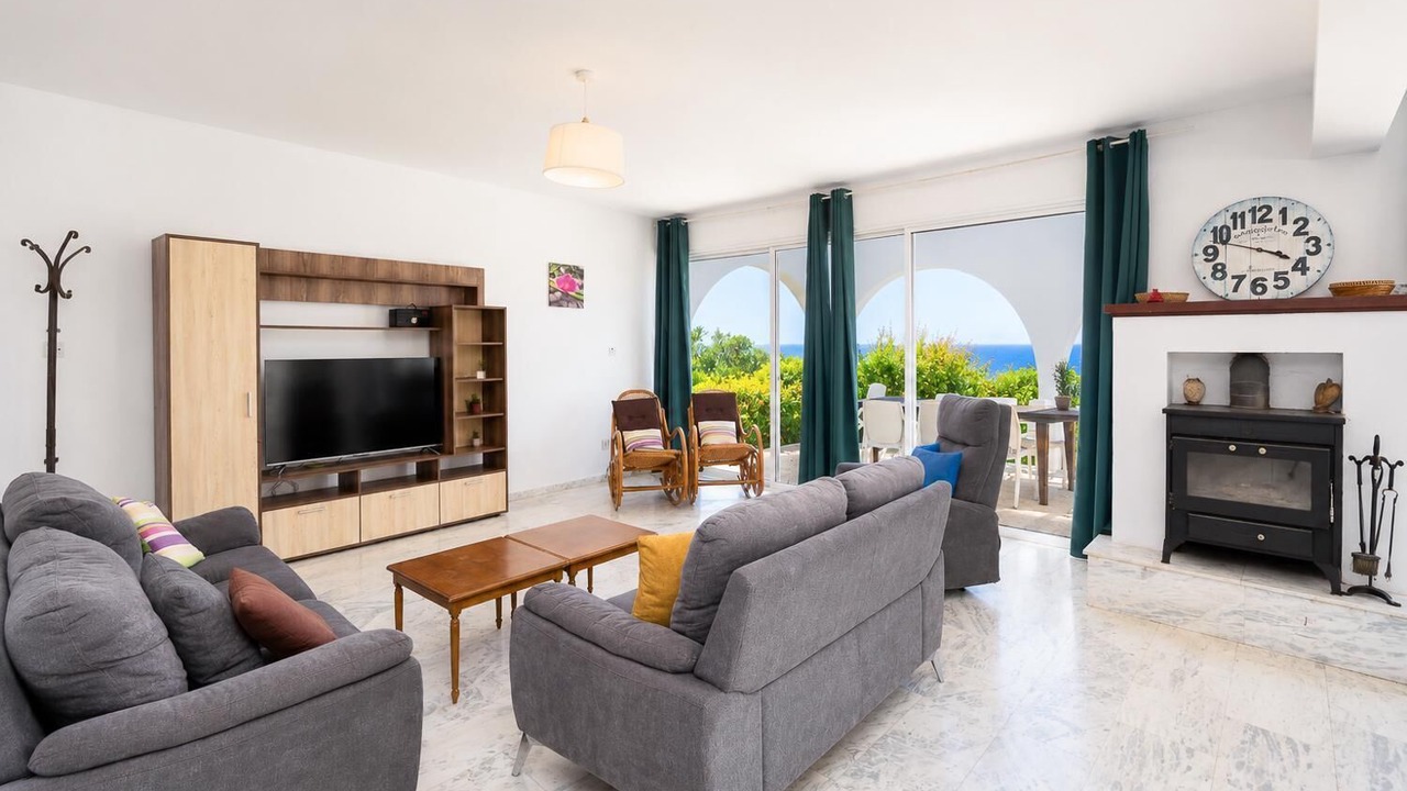 Photo of Bedroom in Latchi