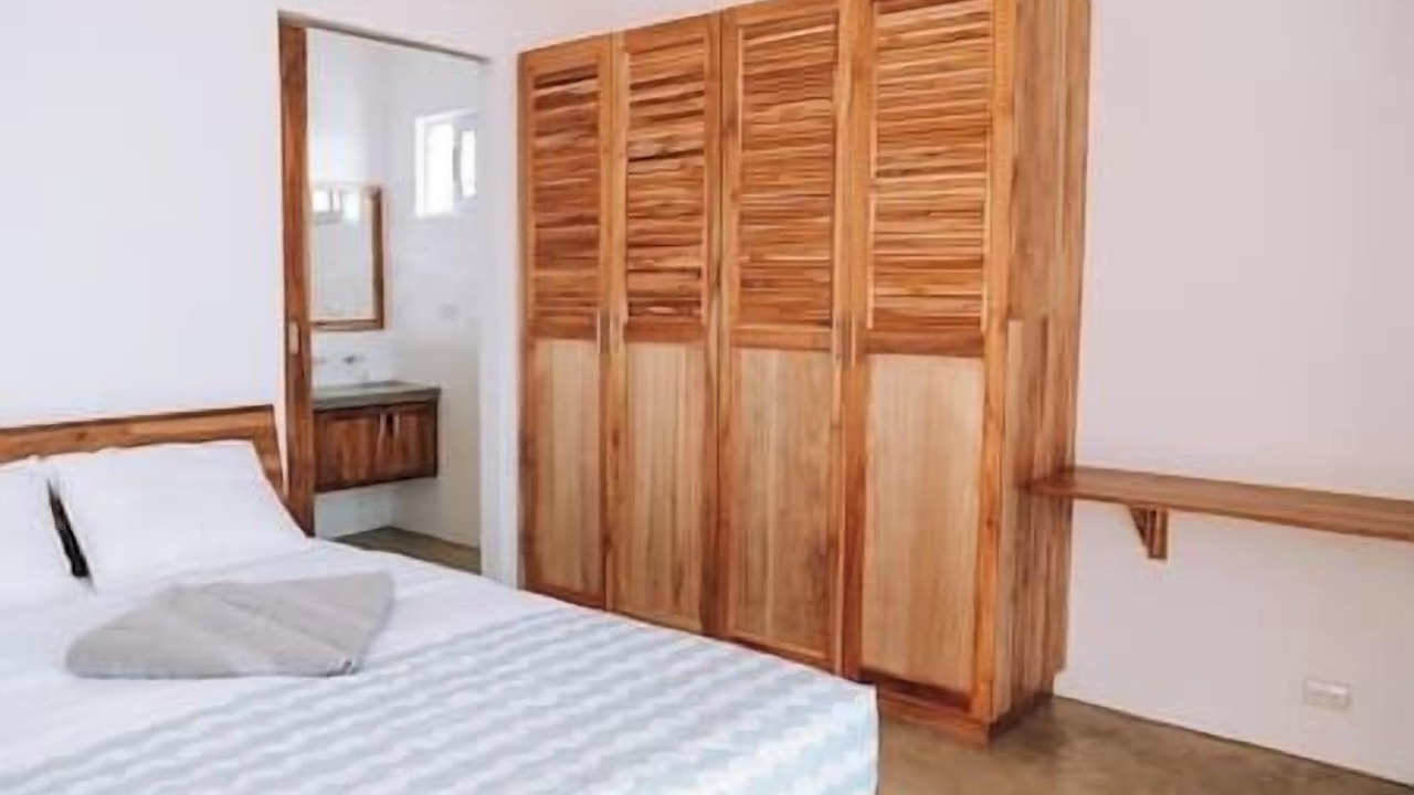 Photo of Bedroom in Paradise Bay