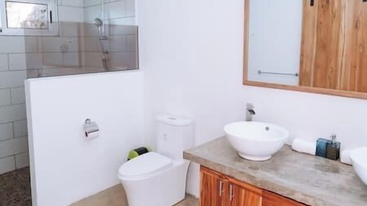 Photo of Bathroom in Paradise Bay