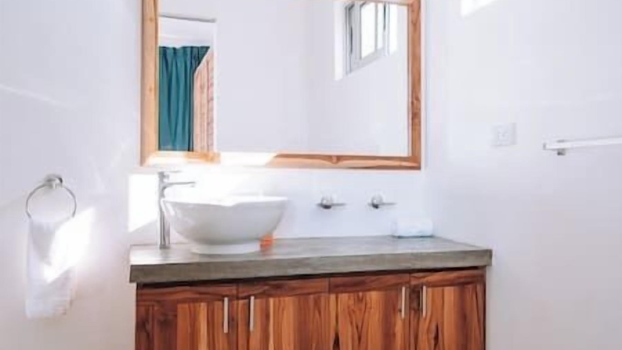 Photo of Bathroom in Paradise Bay