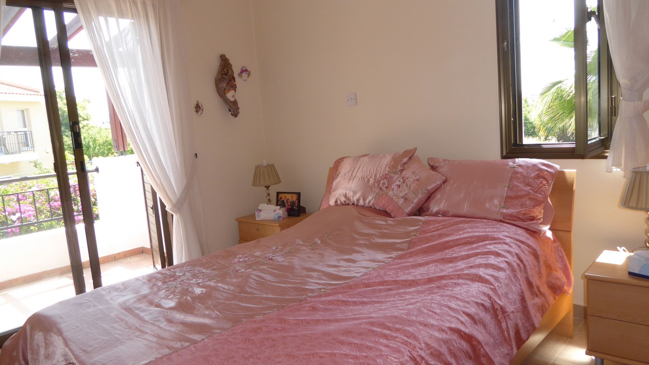 Photo of Bedroom in Emba