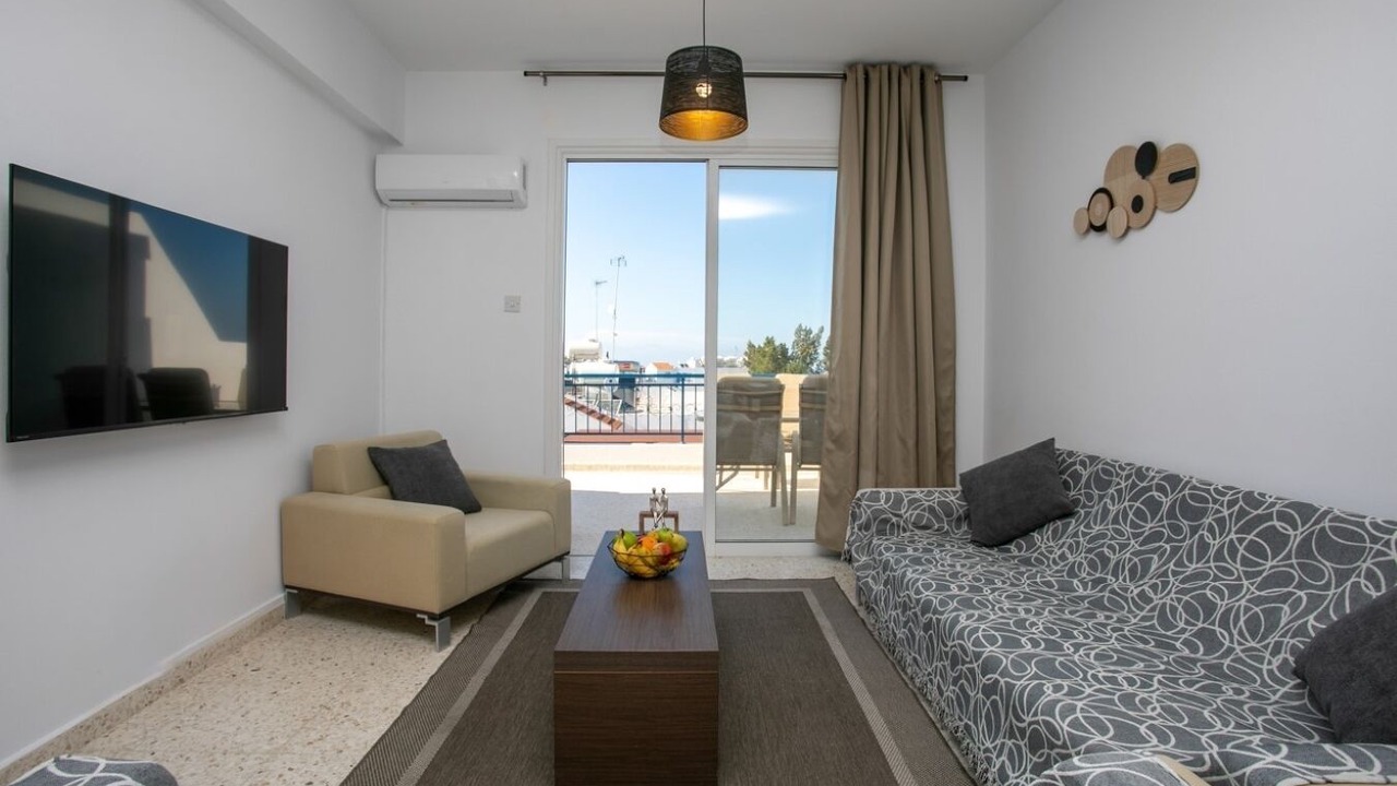 Photo of Livingroom in Latchi