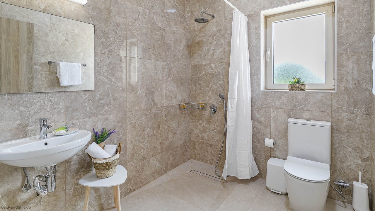 Photo of Bathroom in Kathikas
