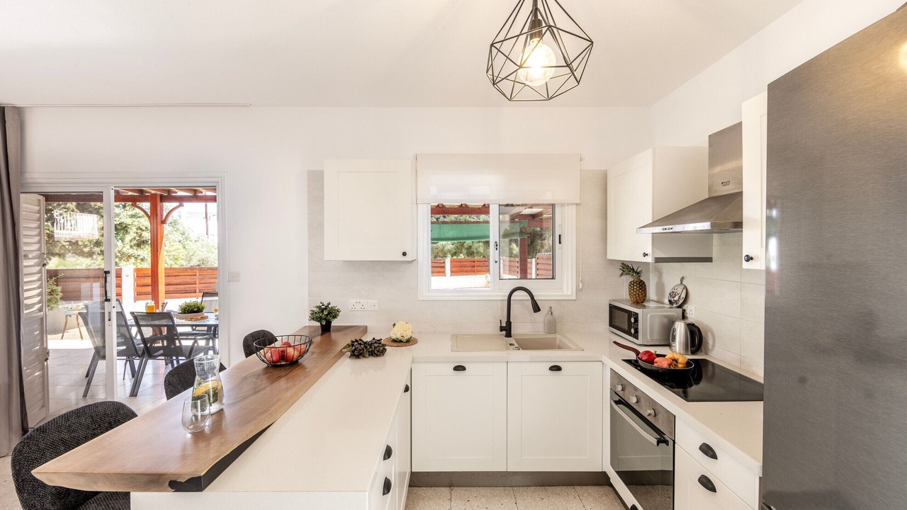 Photo of Kitchen in Pervolia