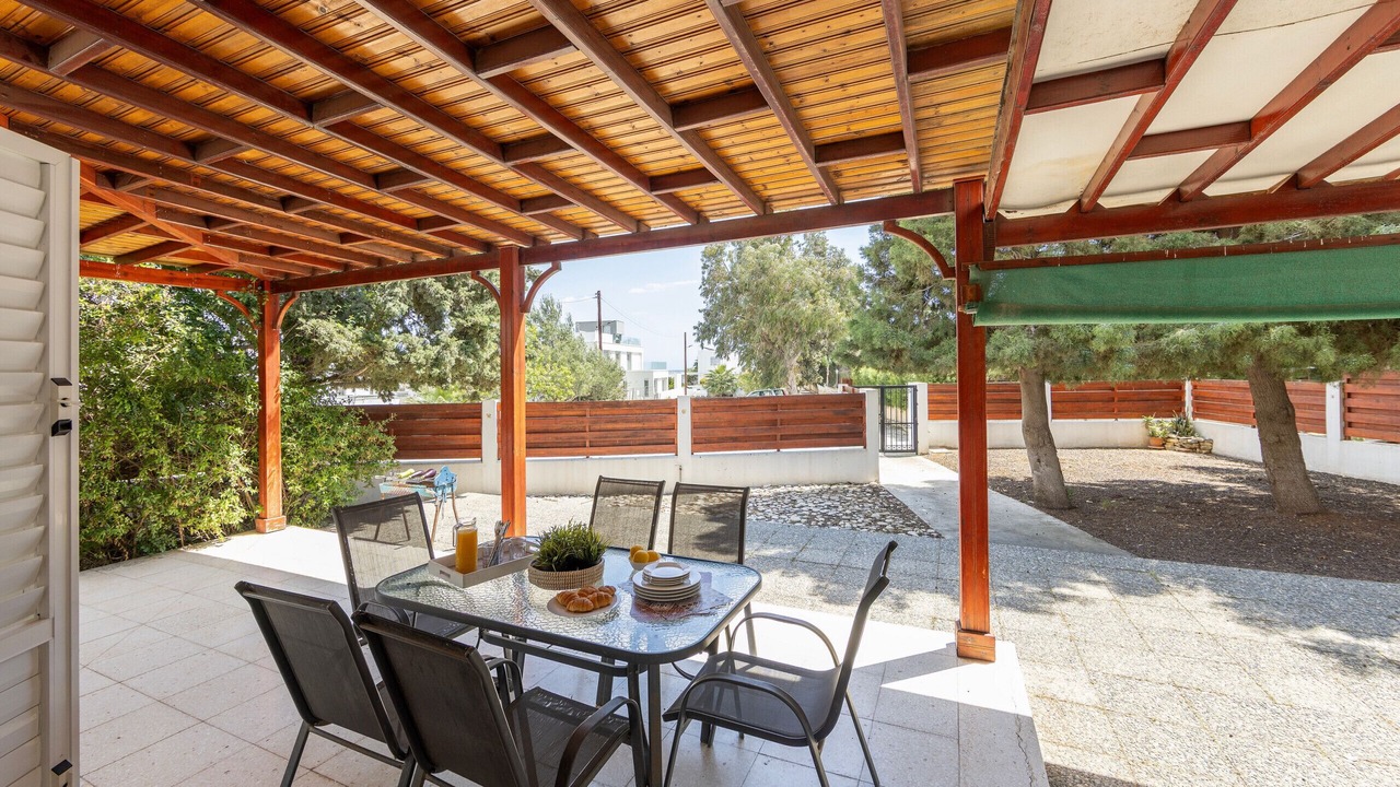 Photo of Outdoor in Pervolia