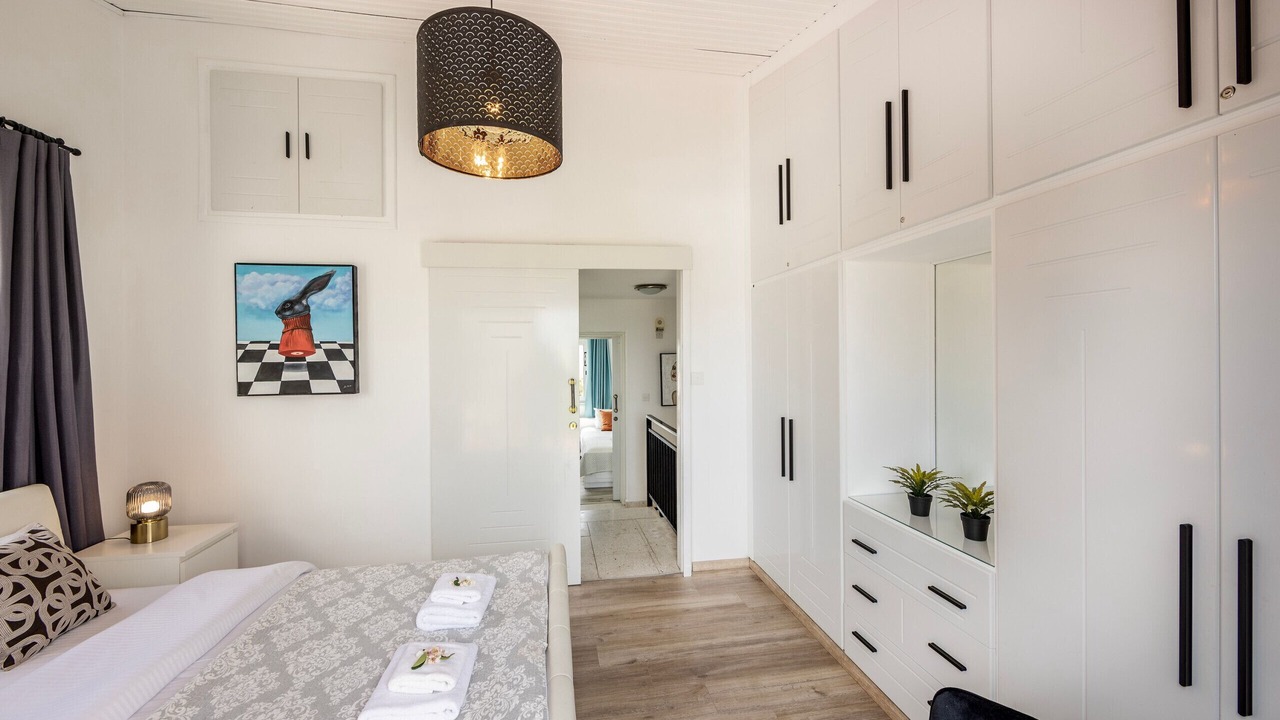 Photo of Bedroom in Pervolia