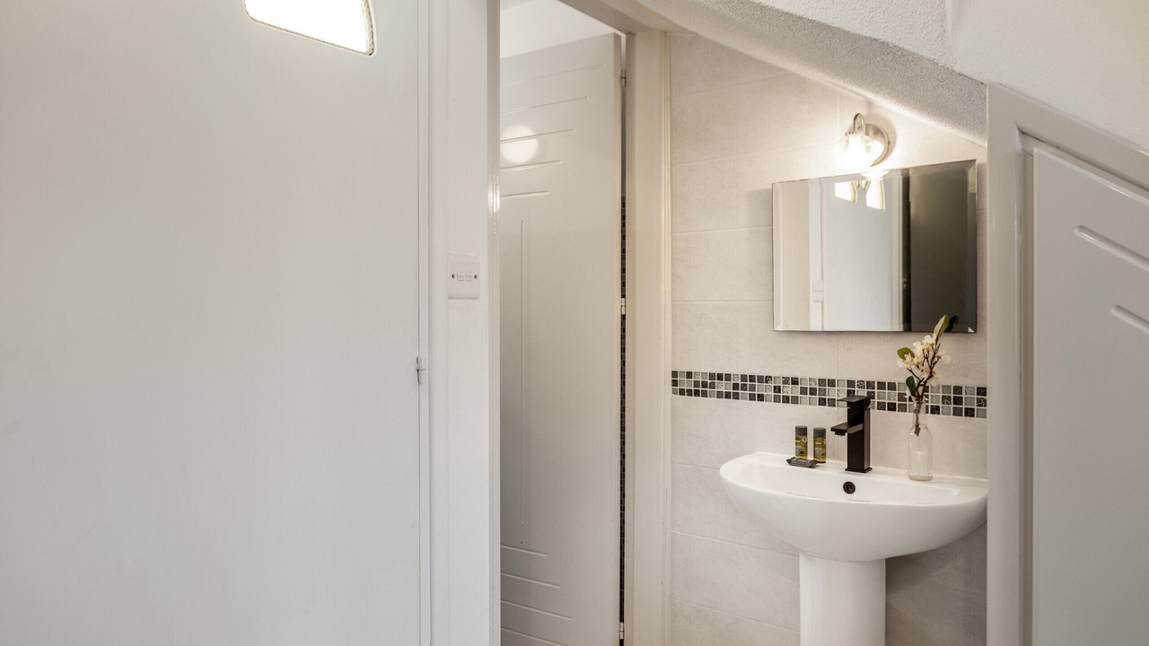 Photo of Bathroom in Pervolia