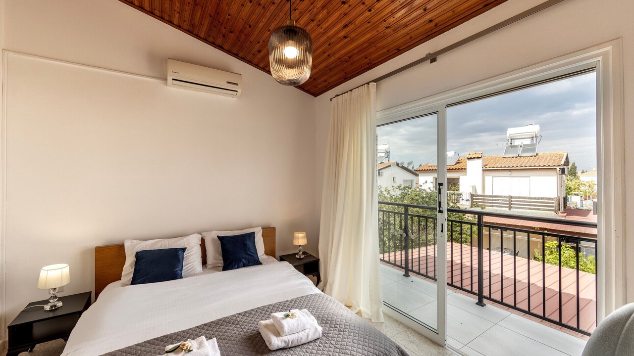 Photo of Bedroom in Pervolia
