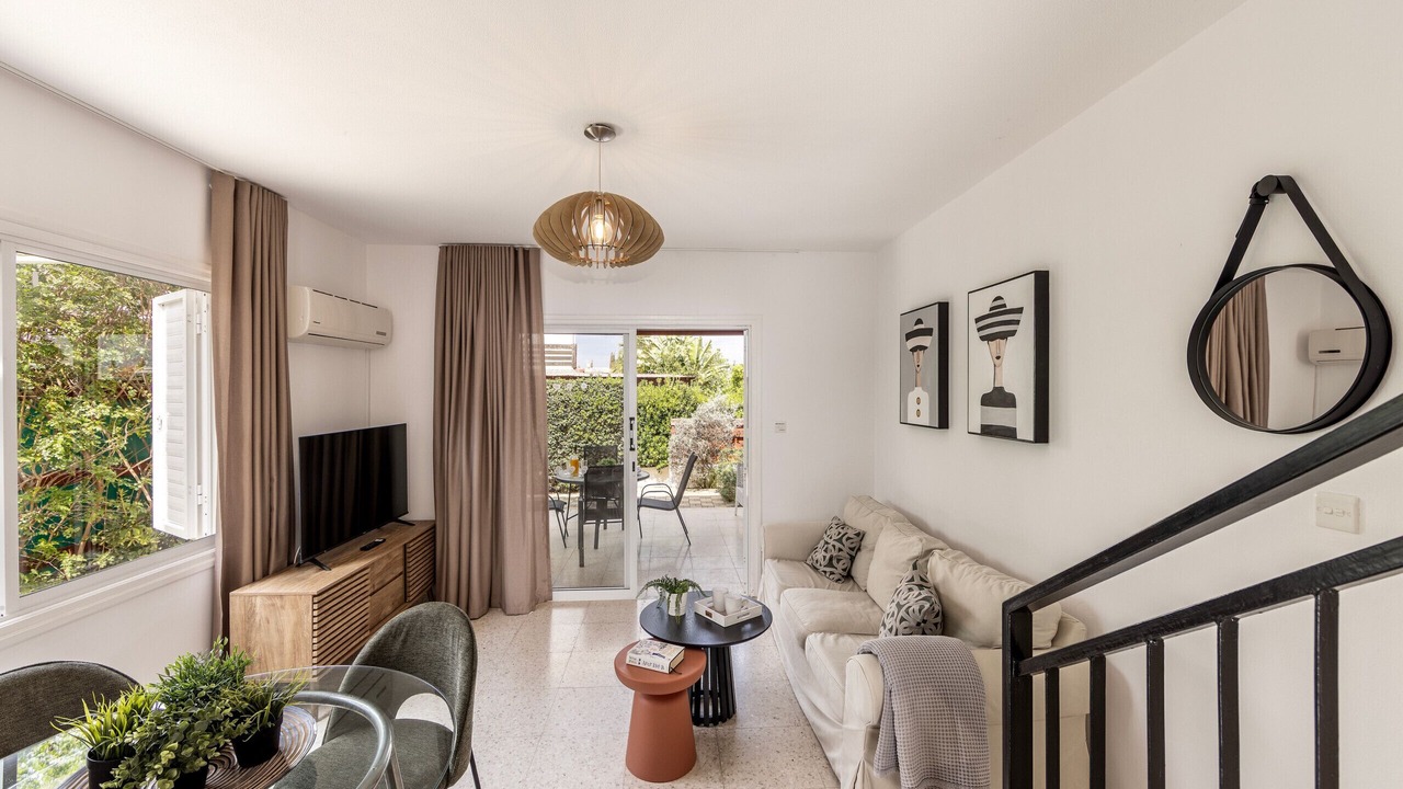 Photo of Livingroom in Pervolia