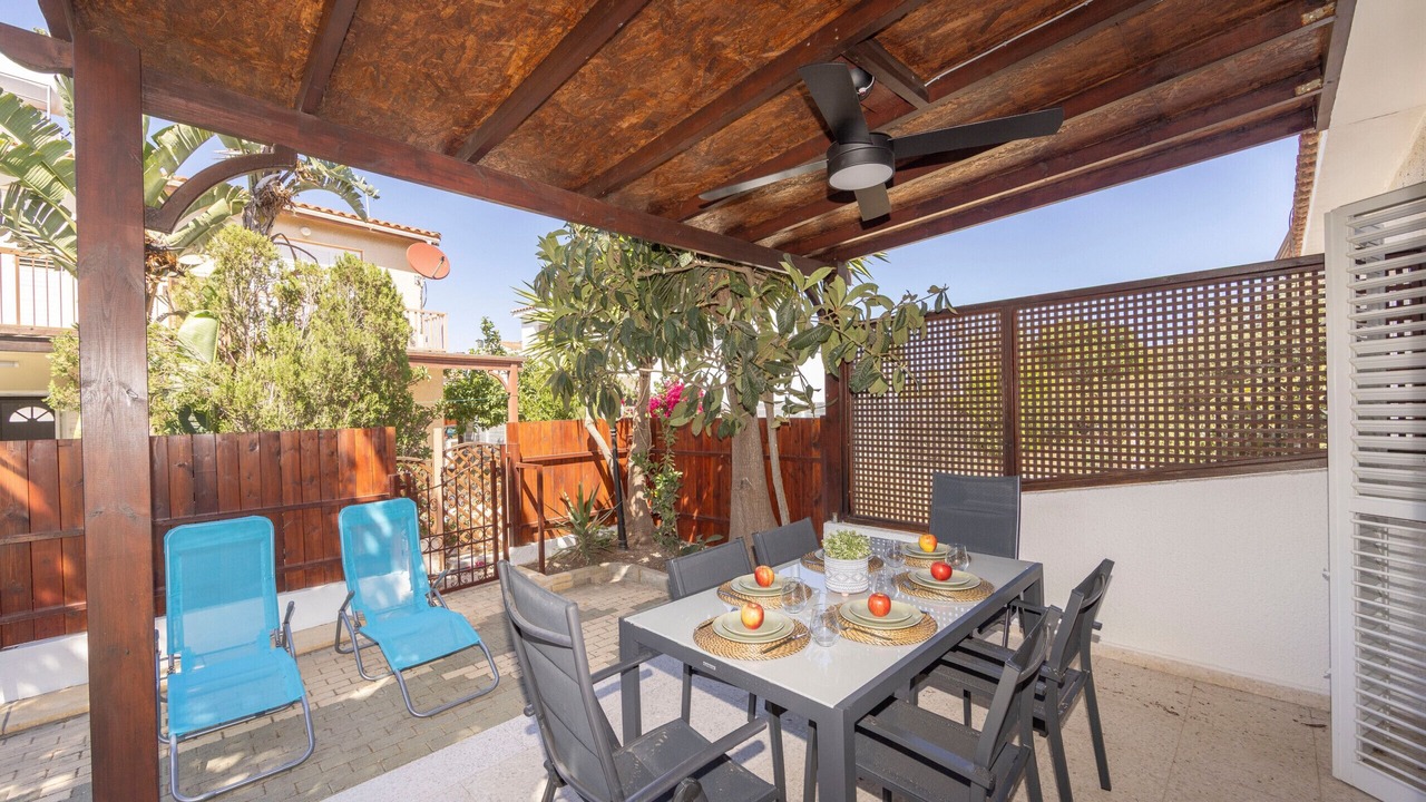 Photo of Outdoor in Pervolia