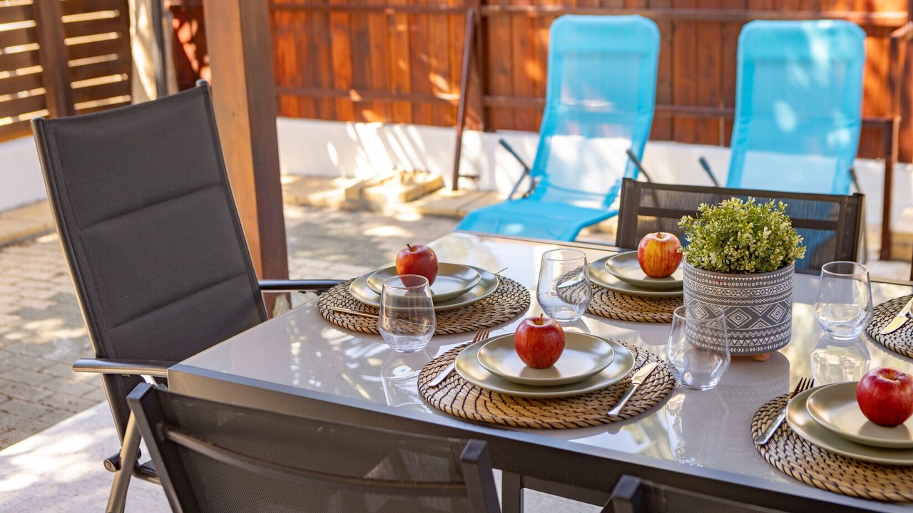 Photo of Outdoor in Pervolia